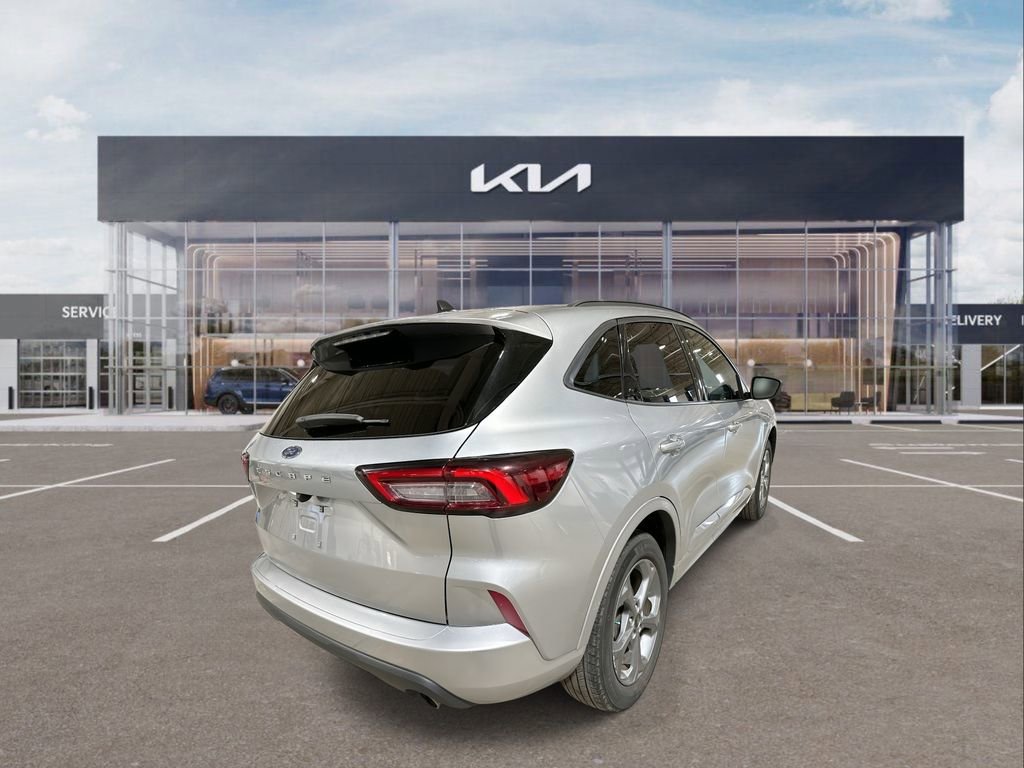 Used 2024 Ford Escape ST-Line image 8