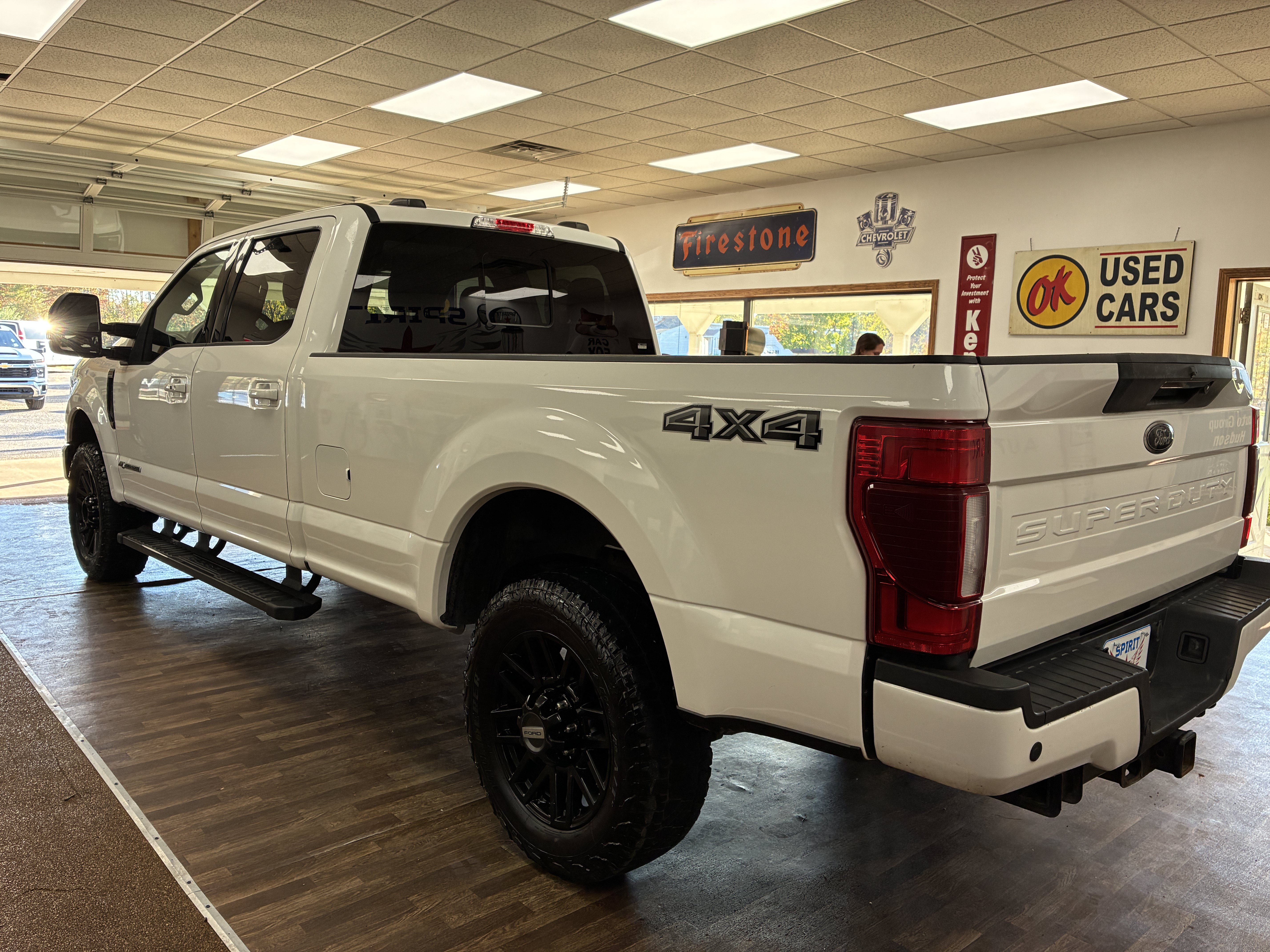 Used 2022 Ford F350 Lariat w/ Black Appearance Package AWD/4WD image 8
