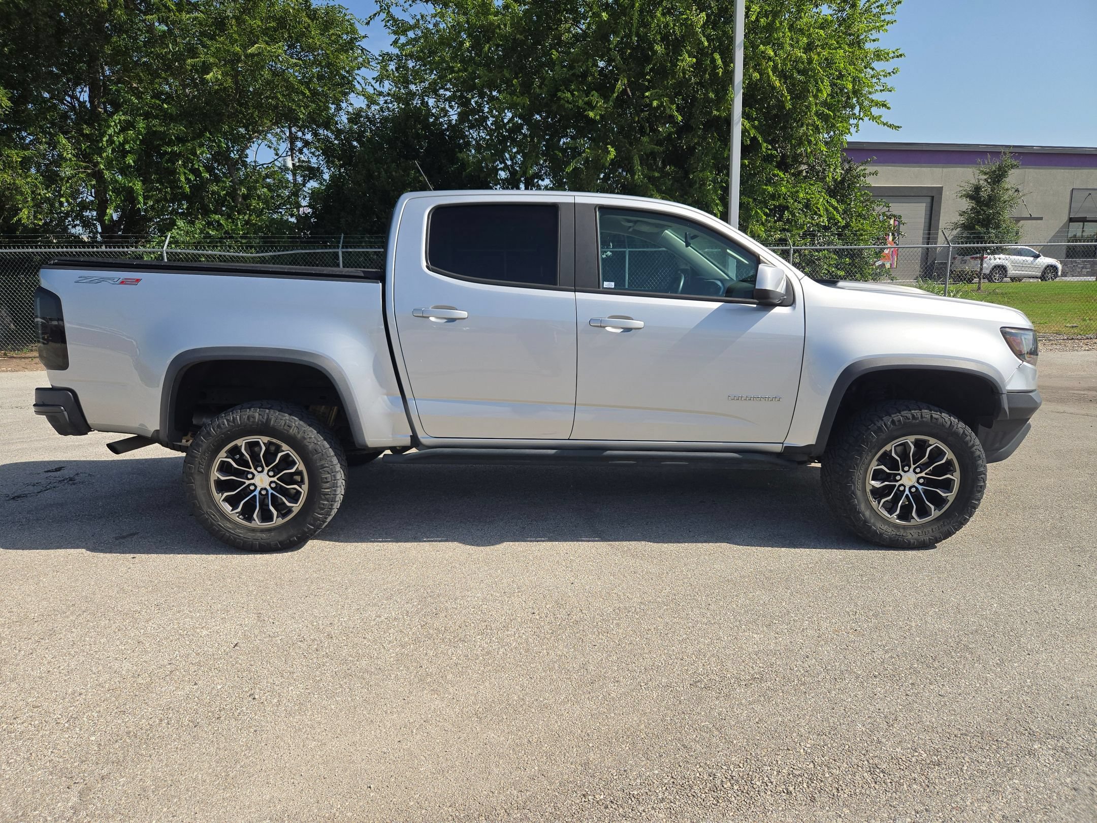 Used 2018 Chevrolet Colorado ZR2 AWD/4WD image 2