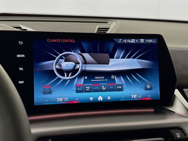Used 2025 BMW X2 M35i w/ Premium Package image 16