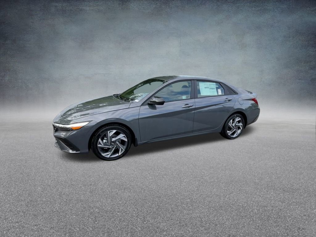 Used 2025 Hyundai Elantra Sport image 10