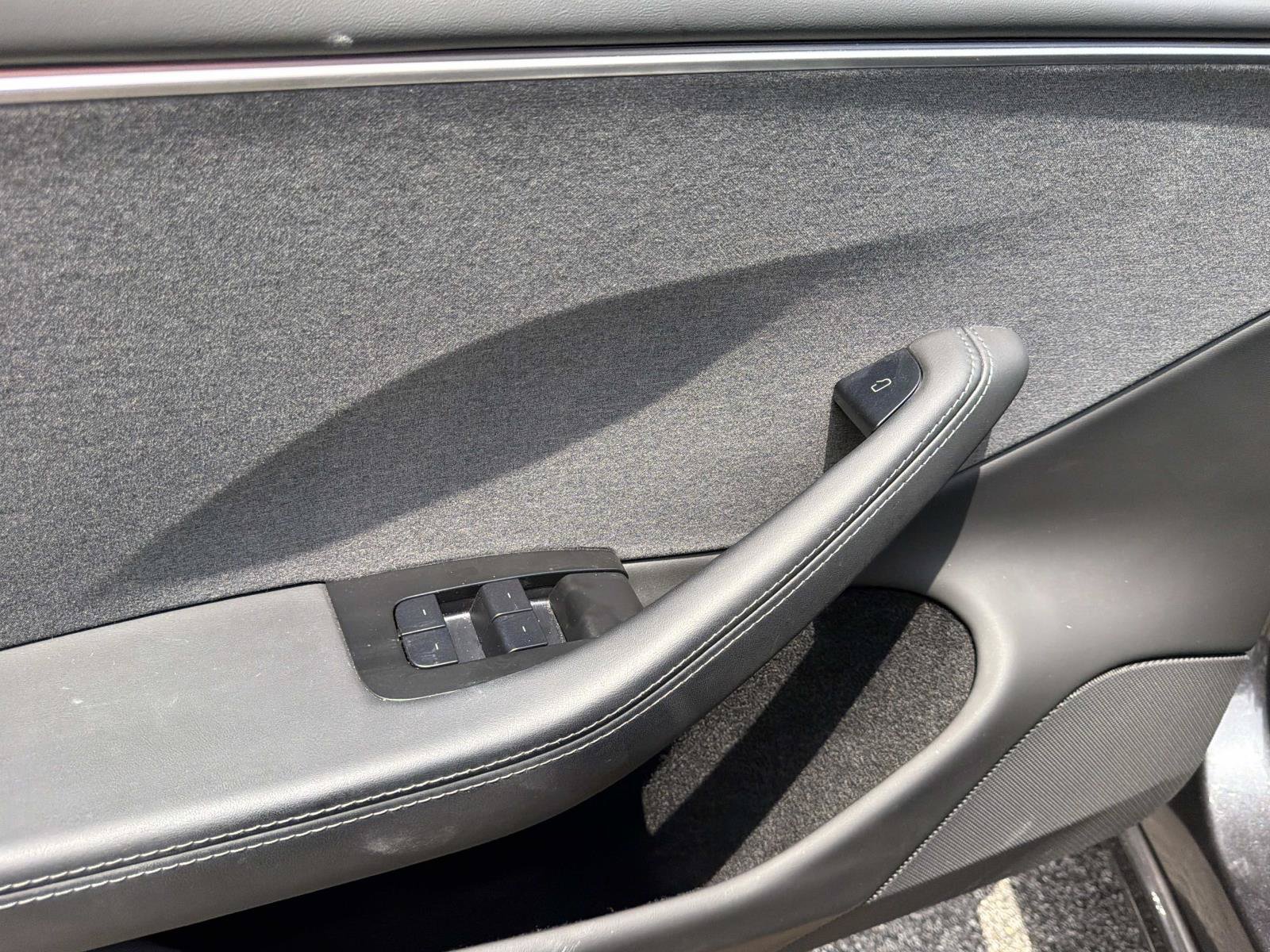 Used 2024 Tesla Model 3 Standard Range RWD image 18