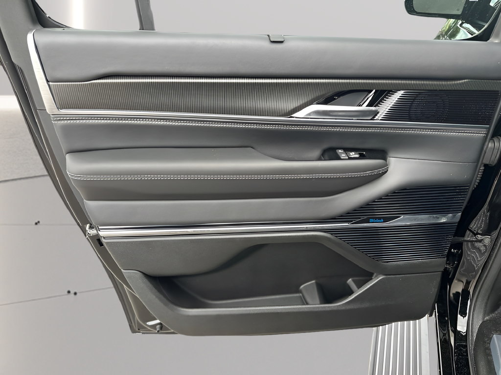 New 2026 Jeep Grand Wagoneer L Summit AWD/4WD image 29