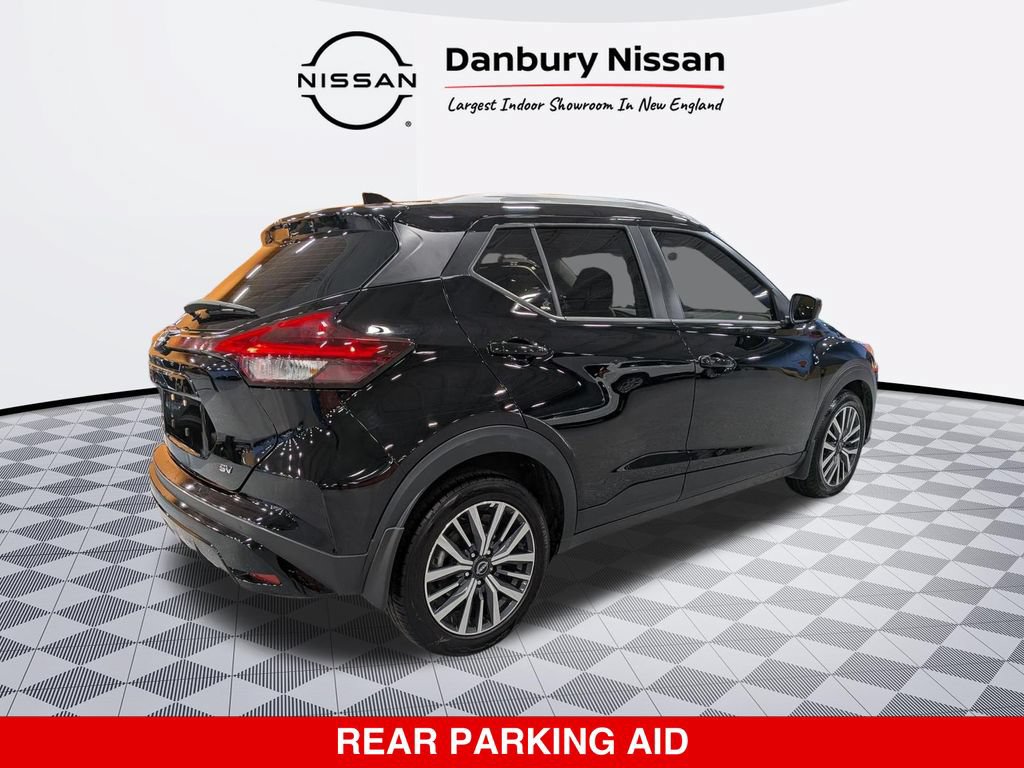 Used 2024 Nissan Kicks SV FWD image 3