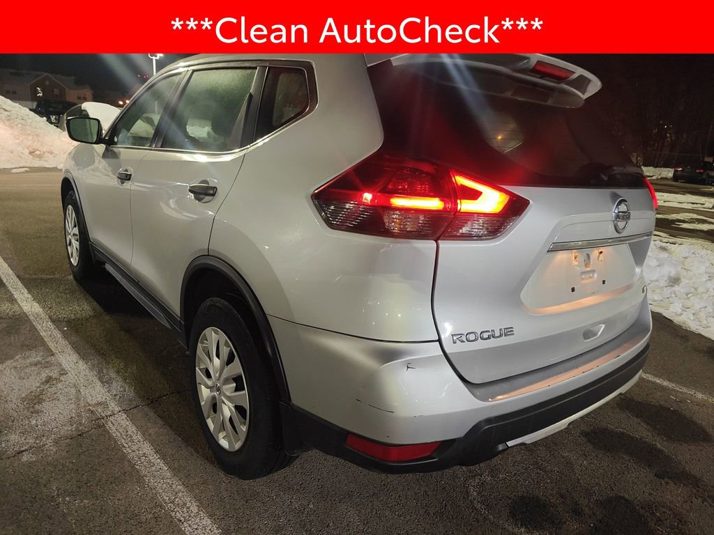 Used 2019 Nissan Rogue S image 4
