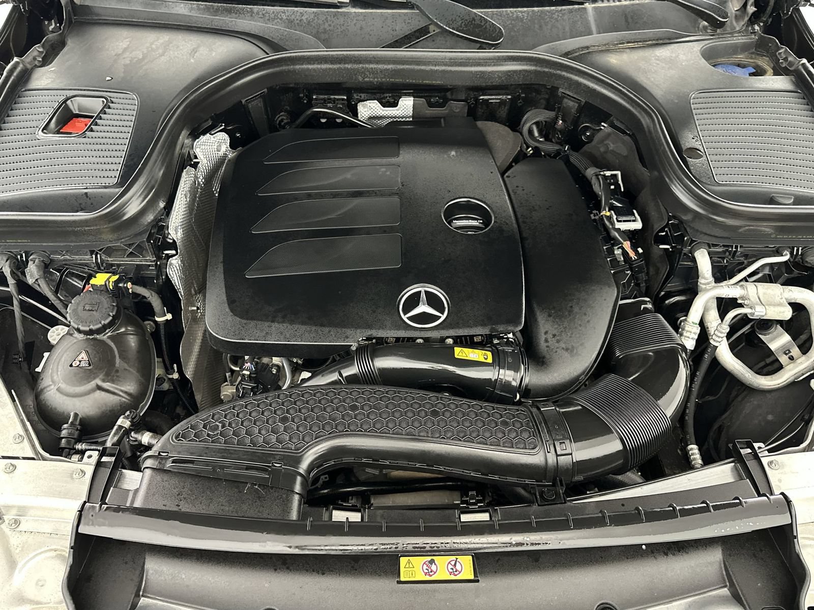 Used 2022 Mercedes-Benz GLC 300 w/ AMG Line image 28