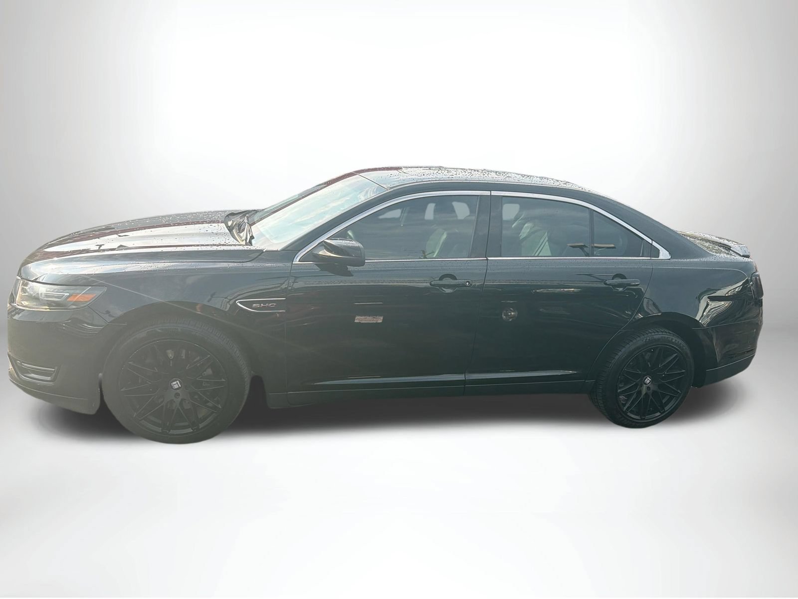 Used 2014 Ford Taurus SHO AWD/4WD image 3