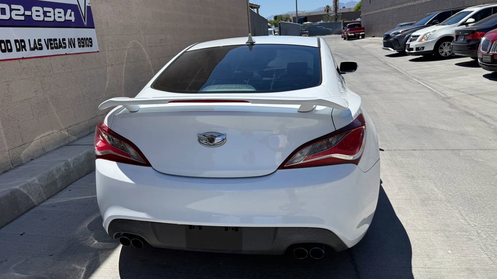 Used 2016 Hyundai Genesis Coupe 3.8 RWD image 3
