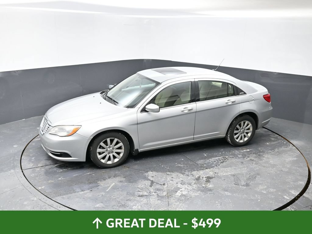 Used 2011 Chrysler 200 Touring FWD image 18