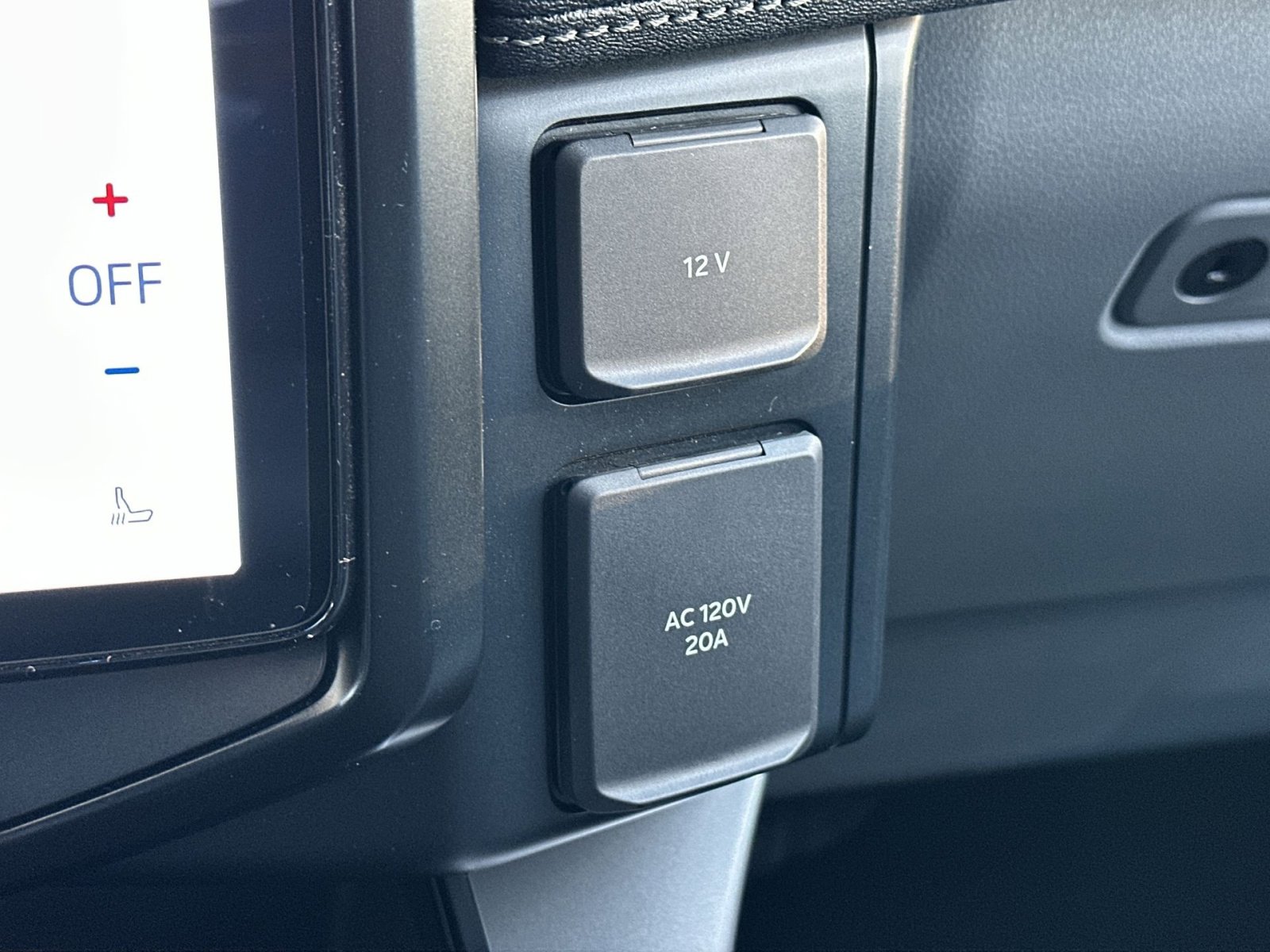 New 2025 Ford F150 Lightning Flash image 28