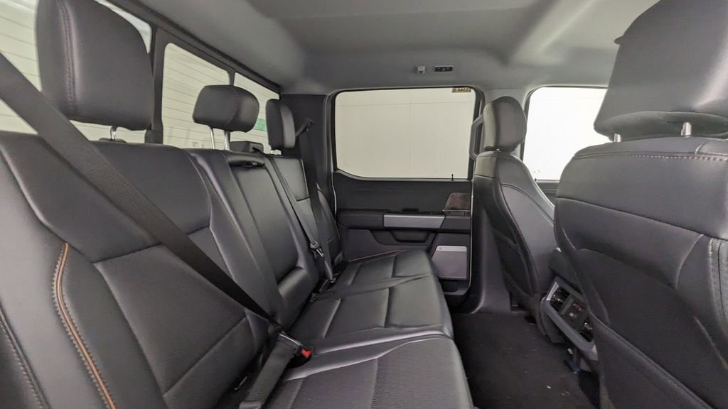 New 2025 Ford F350 Lariat w/ Lariat Ultimate Package image 36