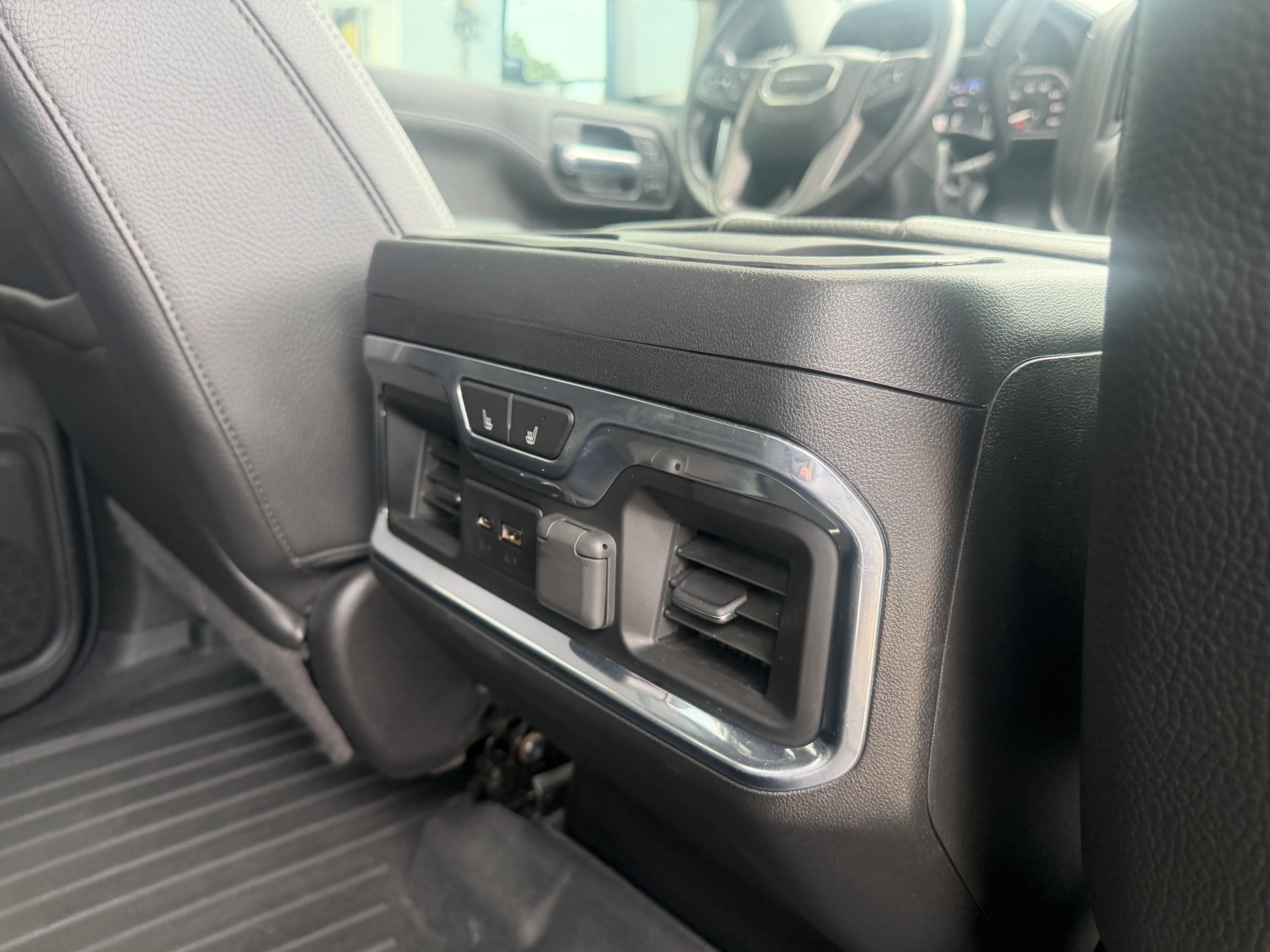 Used 2020 GMC Sierra 3500 Denali w/ Denali Ultimate Package AWD/4WD image 26