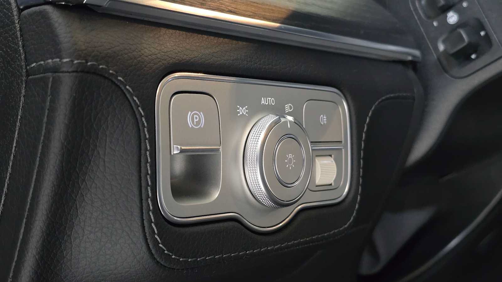 New 2026 Mercedes-Benz GLE 53 AMG 4MATIC Coupe image 26