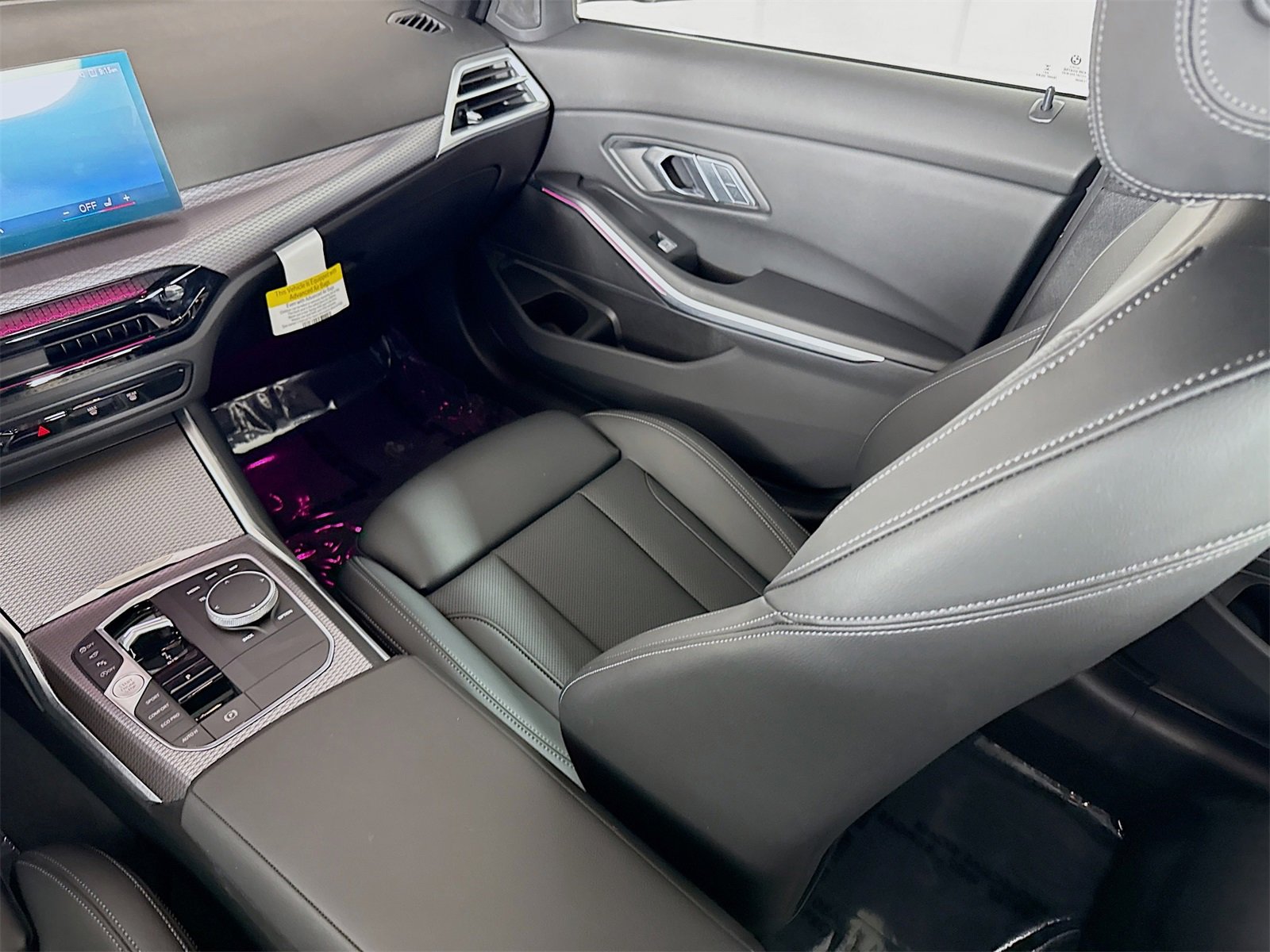 Used 2025 BMW 330i Sedan w/ Convenience Package image 24