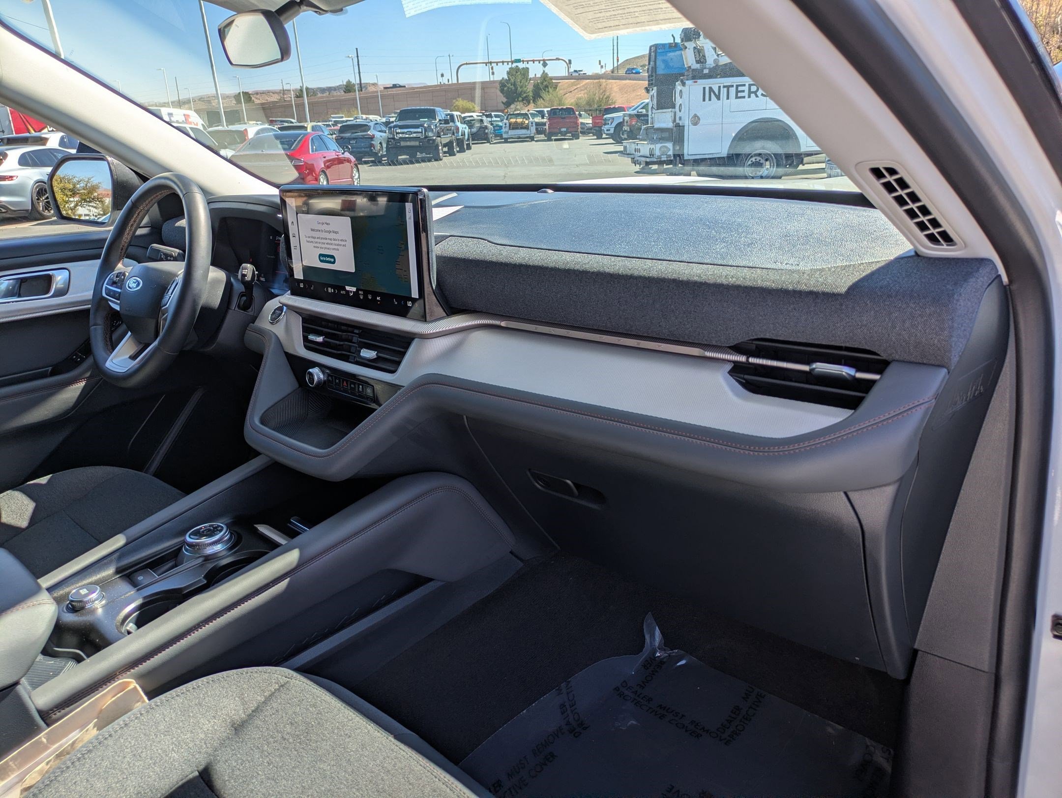 Used 2025 Ford Explorer Active image 31