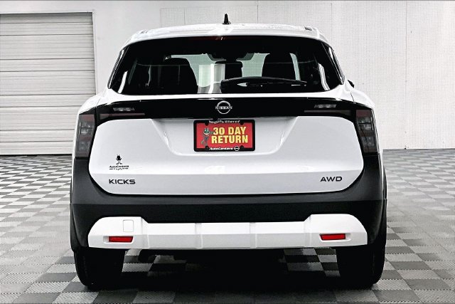 New 2027 Nissan Kicks S AWD/4WD image 5