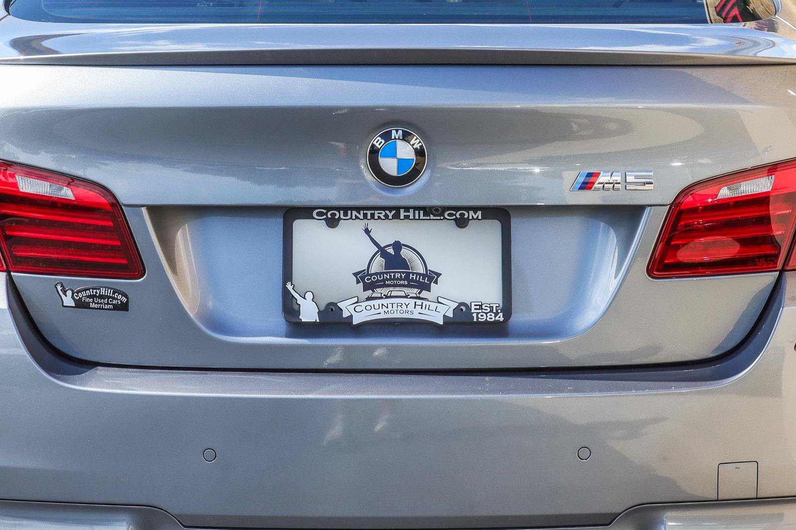 Used 2015 BMW M5 RWD image 43