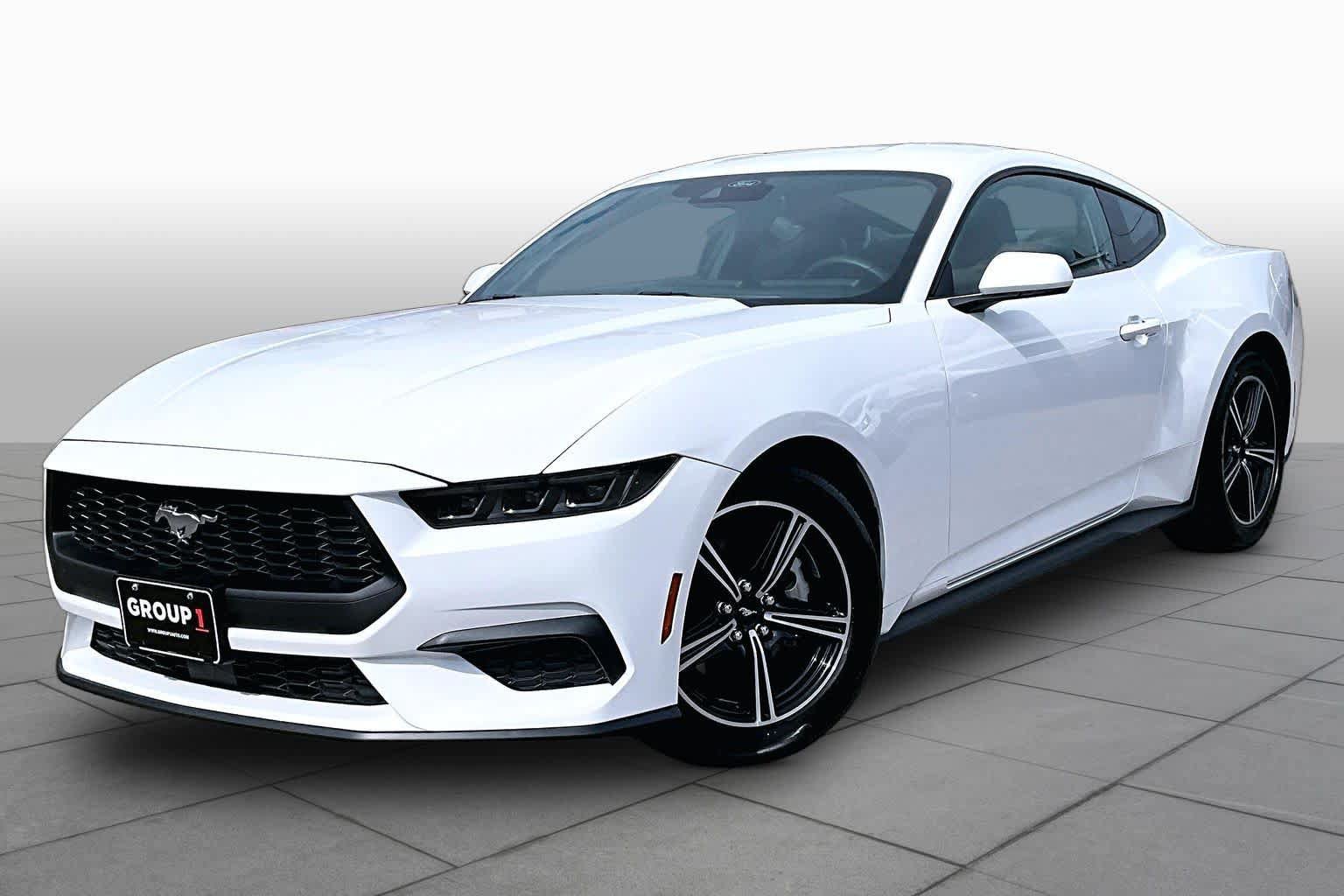 Used 2025 Ford Mustang Coupe RWD image 35