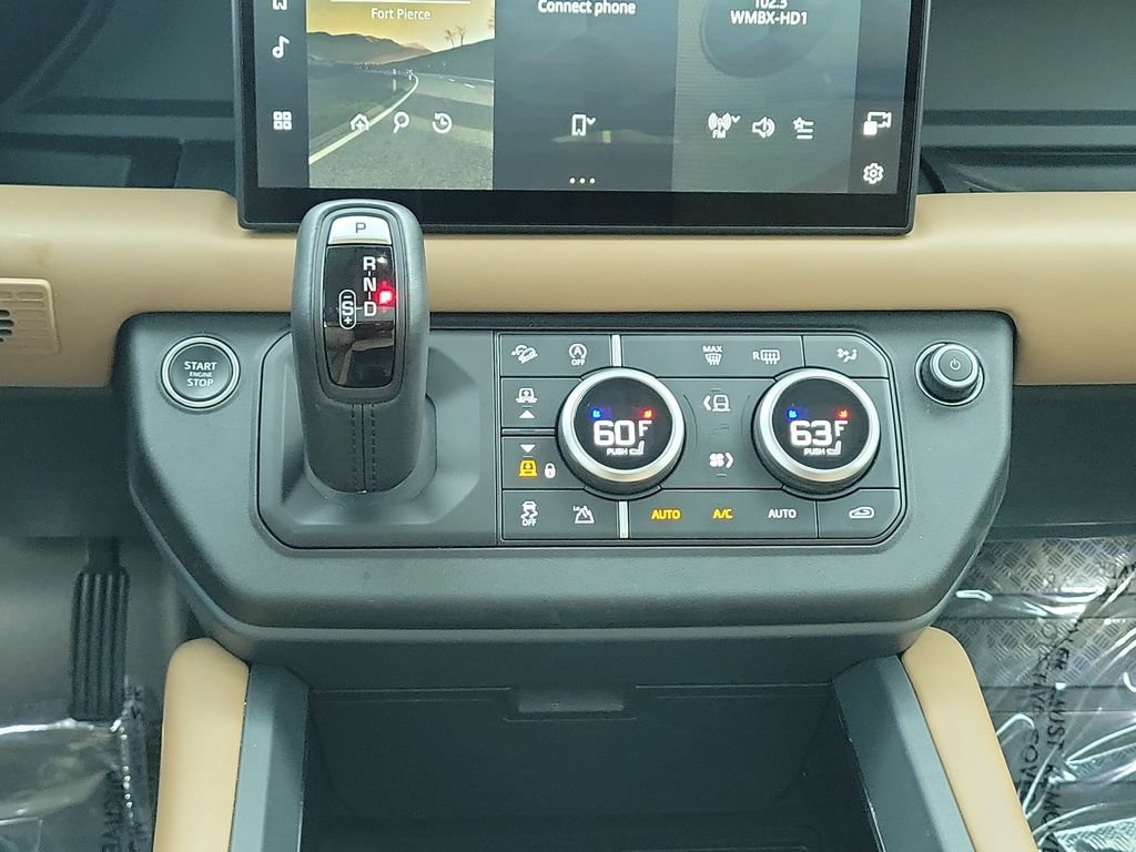 Certified 2025 Land Rover Defender 110 S AWD/4WD image 19