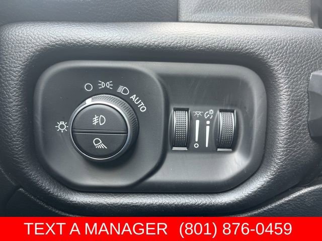 Used 2025 RAM 1500 Big Horn AWD/4WD image 25