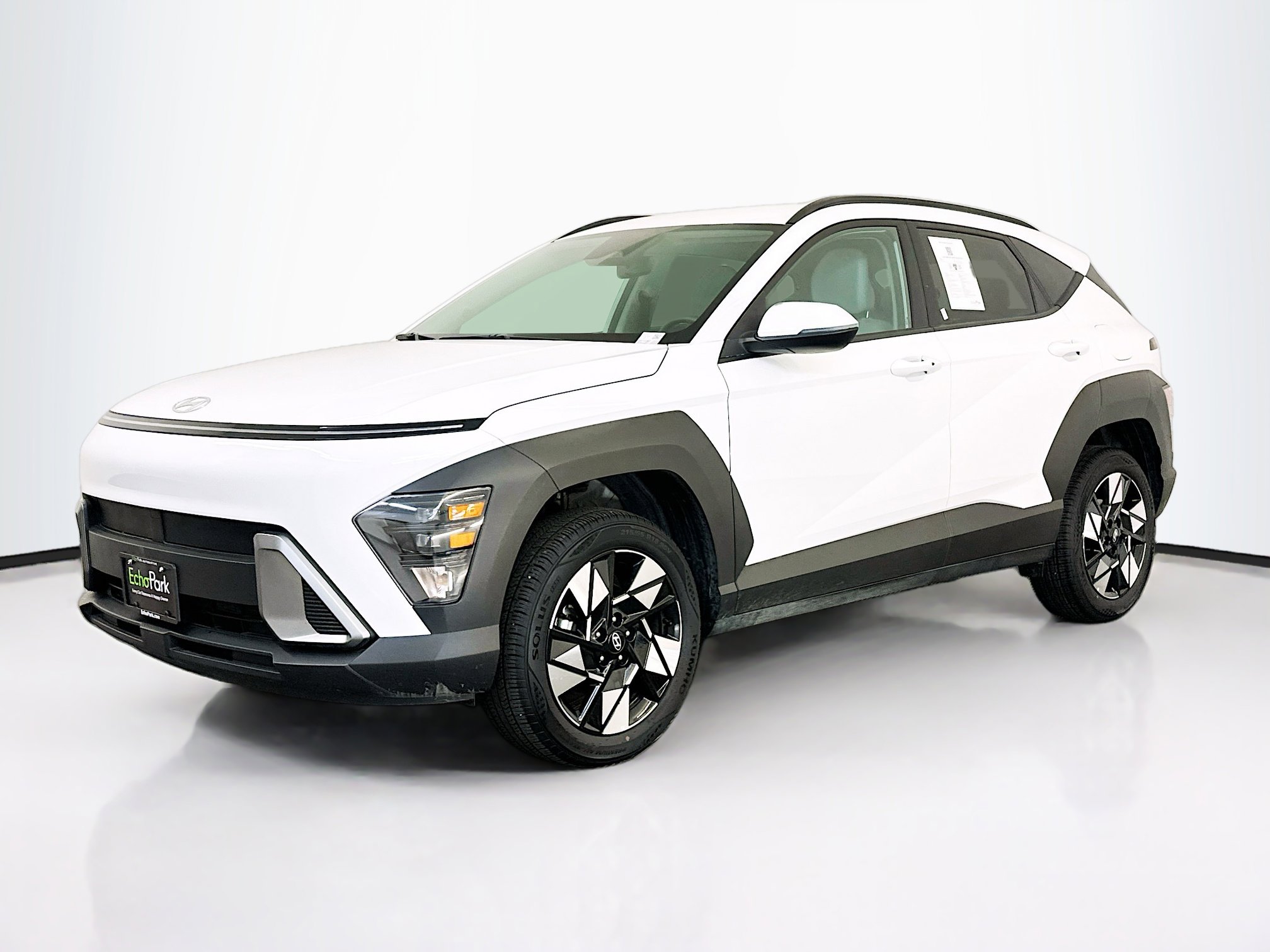 Used 2025 Hyundai Kona SEL image 3