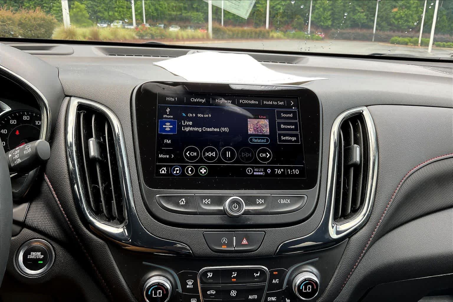 Used 2024 Chevrolet Equinox RS FWD image 61