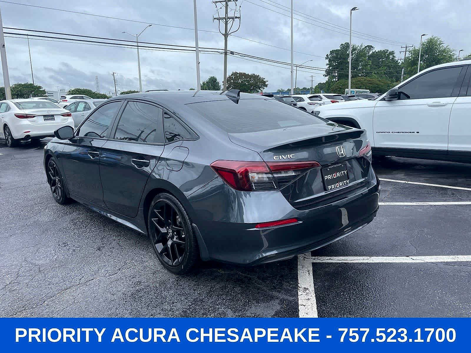 Used 2025 Honda Civic Sport image 4