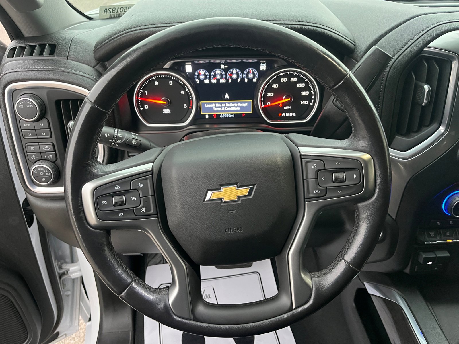 Used 2021 Chevrolet Silverado 2500 LTZ image 9