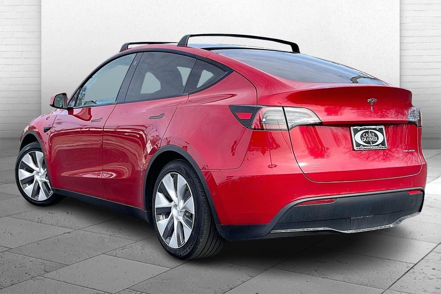 Used 2021 Tesla Model Y Long Range image 11