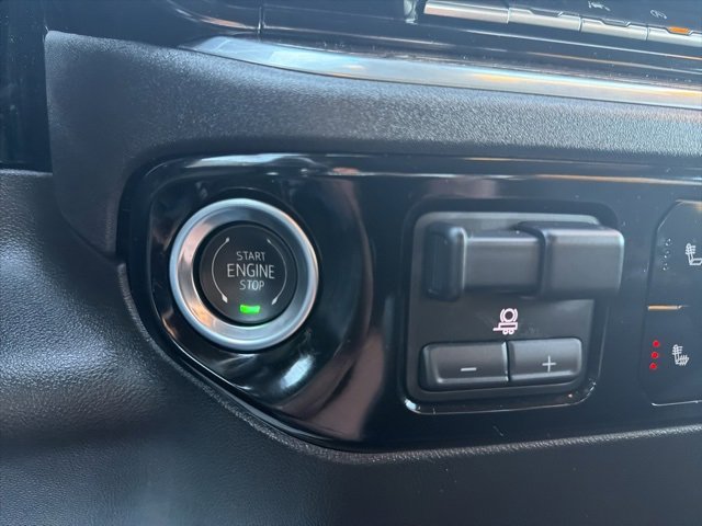 Used 2025 Chevrolet Silverado 1500 LT image 18