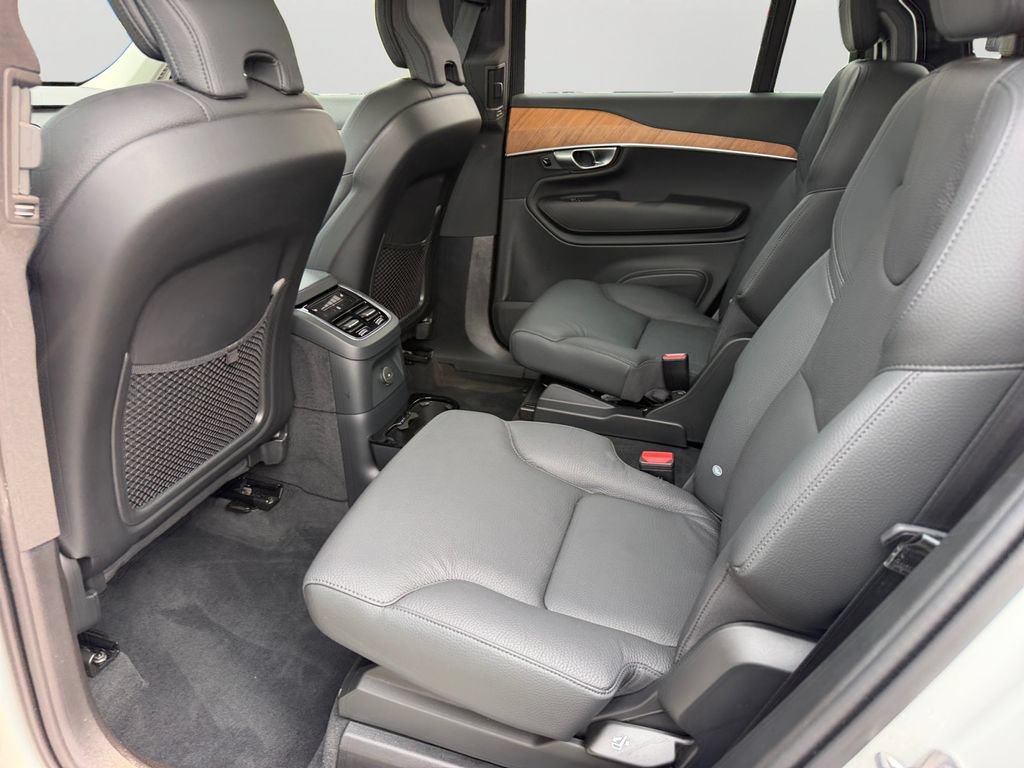 Certified 2024 Volvo XC90 T8 Plus w/ Protection Package Premier AWD/4WD image 12