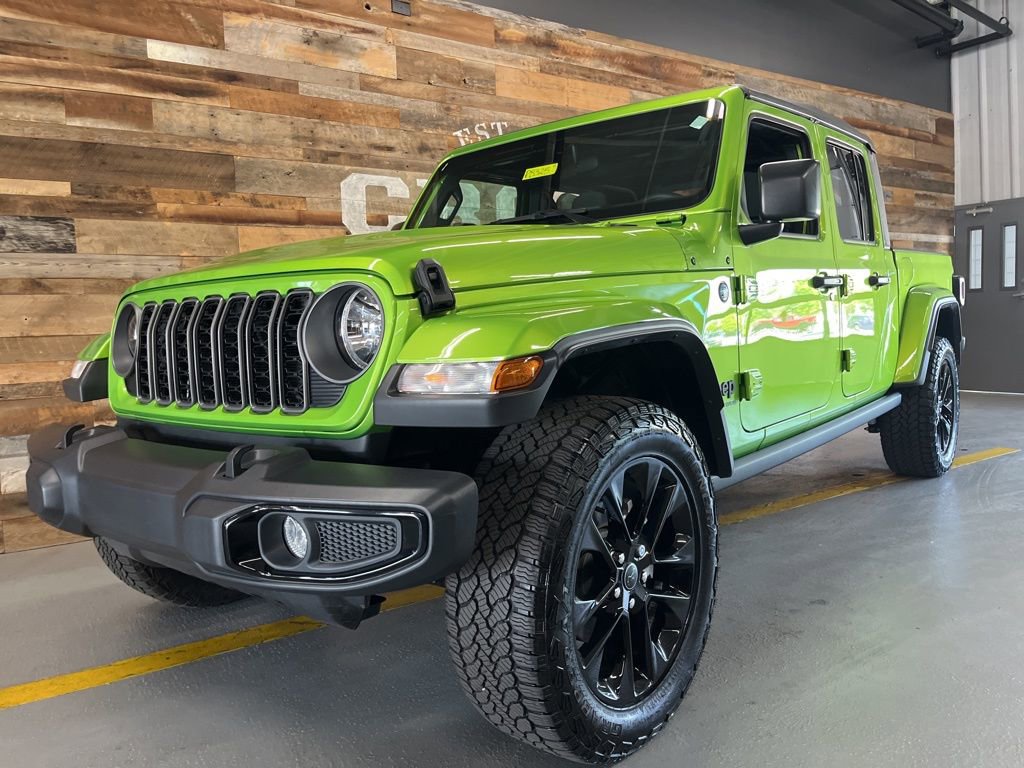 Used 2025 Jeep Gladiator Sport image 51