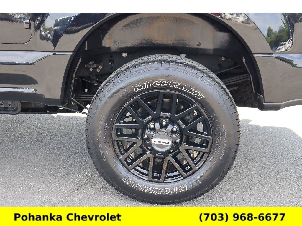 Used 2022 Ford F250 Lariat w/ Black Appearance Package AWD/4WD image 34