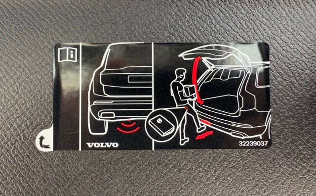 Used 2023 Volvo XC90 T8 Ultimate w/ Protection Package Premier image 16