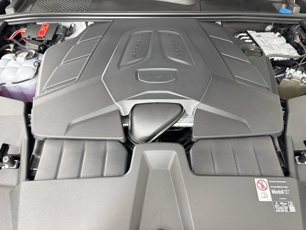 New 2026 Porsche Cayenne AWD/4WD image 32
