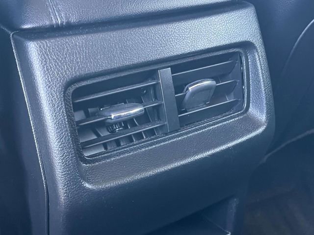 Used 2024 Ford Edge SEL image 19