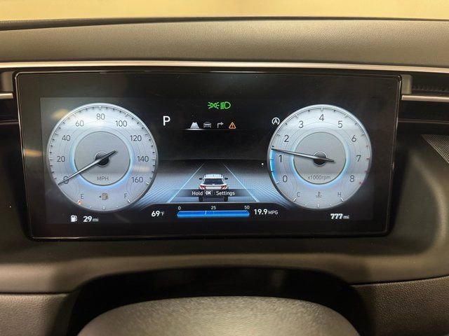 Used 2024 Hyundai Tucson Limited FWD image 12