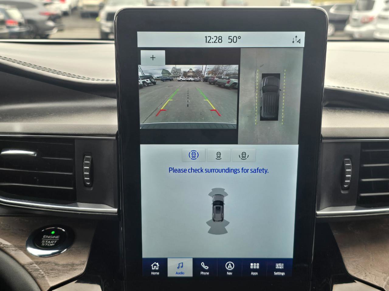 Used 2021 Ford Explorer Platinum w/ Equipment Group 601A AWD/4WD image 10