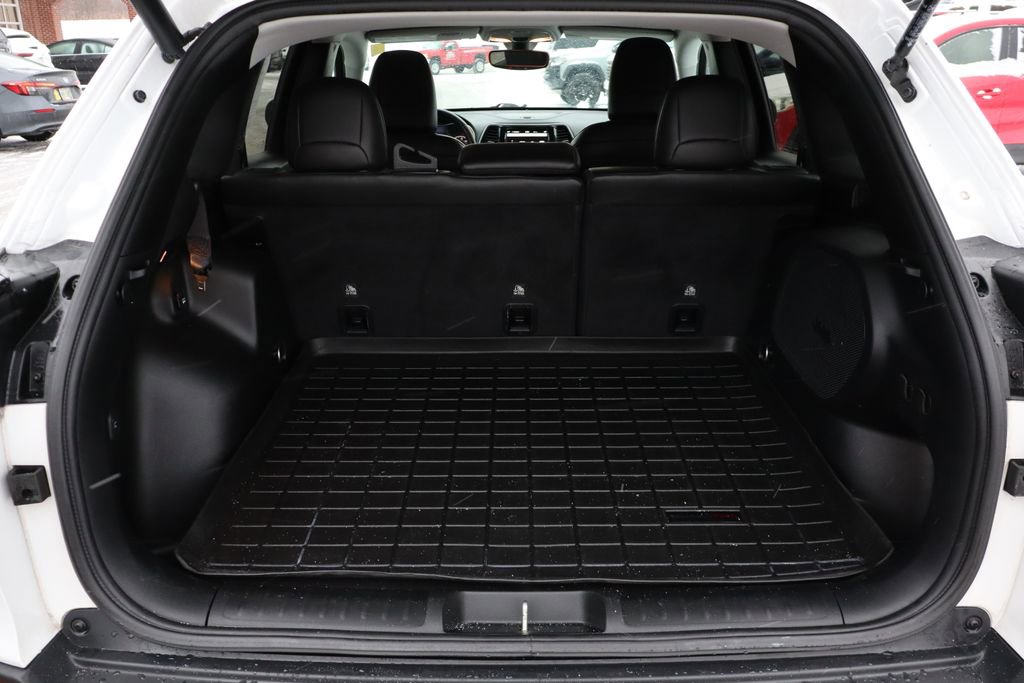 Used 2020 Jeep Cherokee Limited image 36