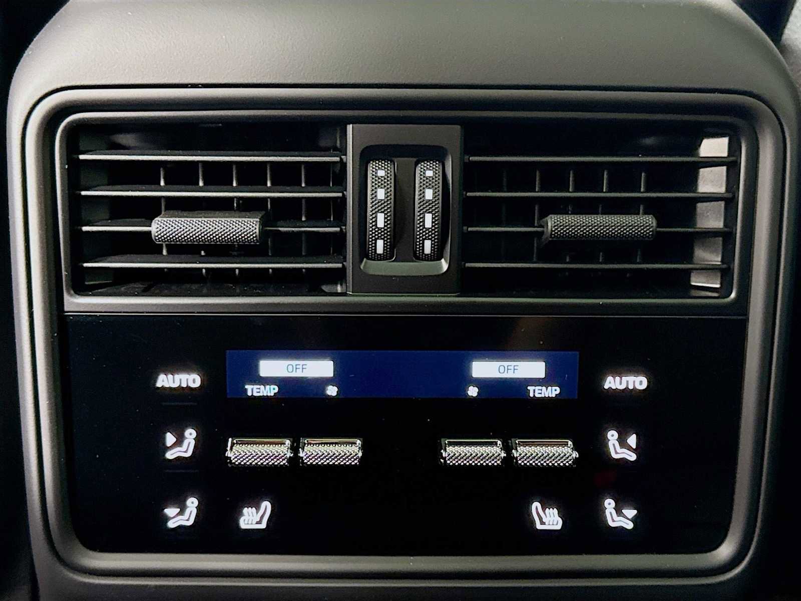 New 2025 Porsche Cayenne S image 27