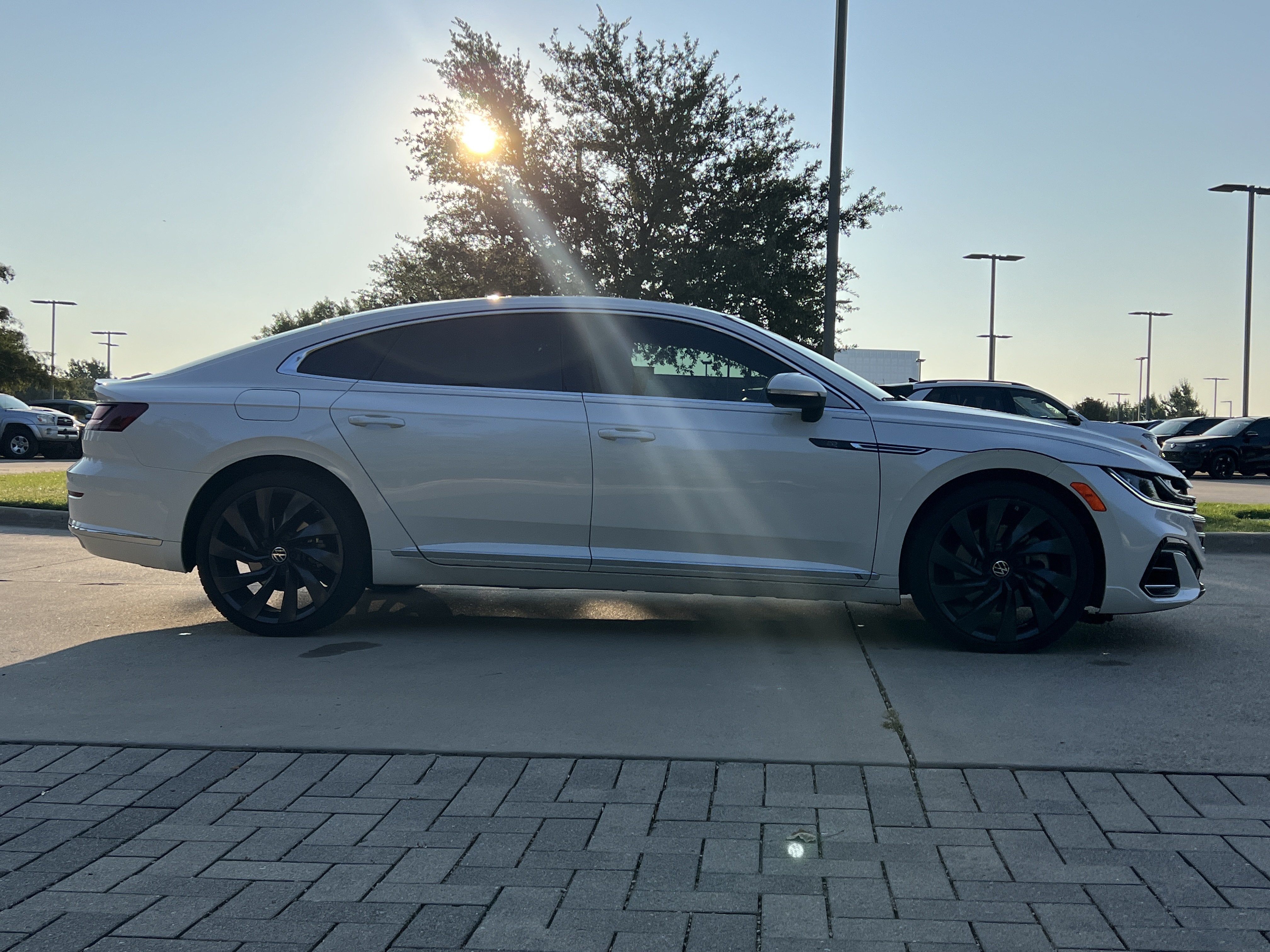 Certified 2023 Volkswagen Arteon SEL w/ Arteon MDO Package AWD/4WD image 10