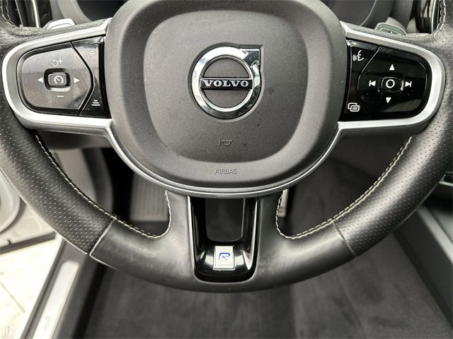 Used 2018 Volvo XC60 T8 R-Design w/ Convenience Package image 14