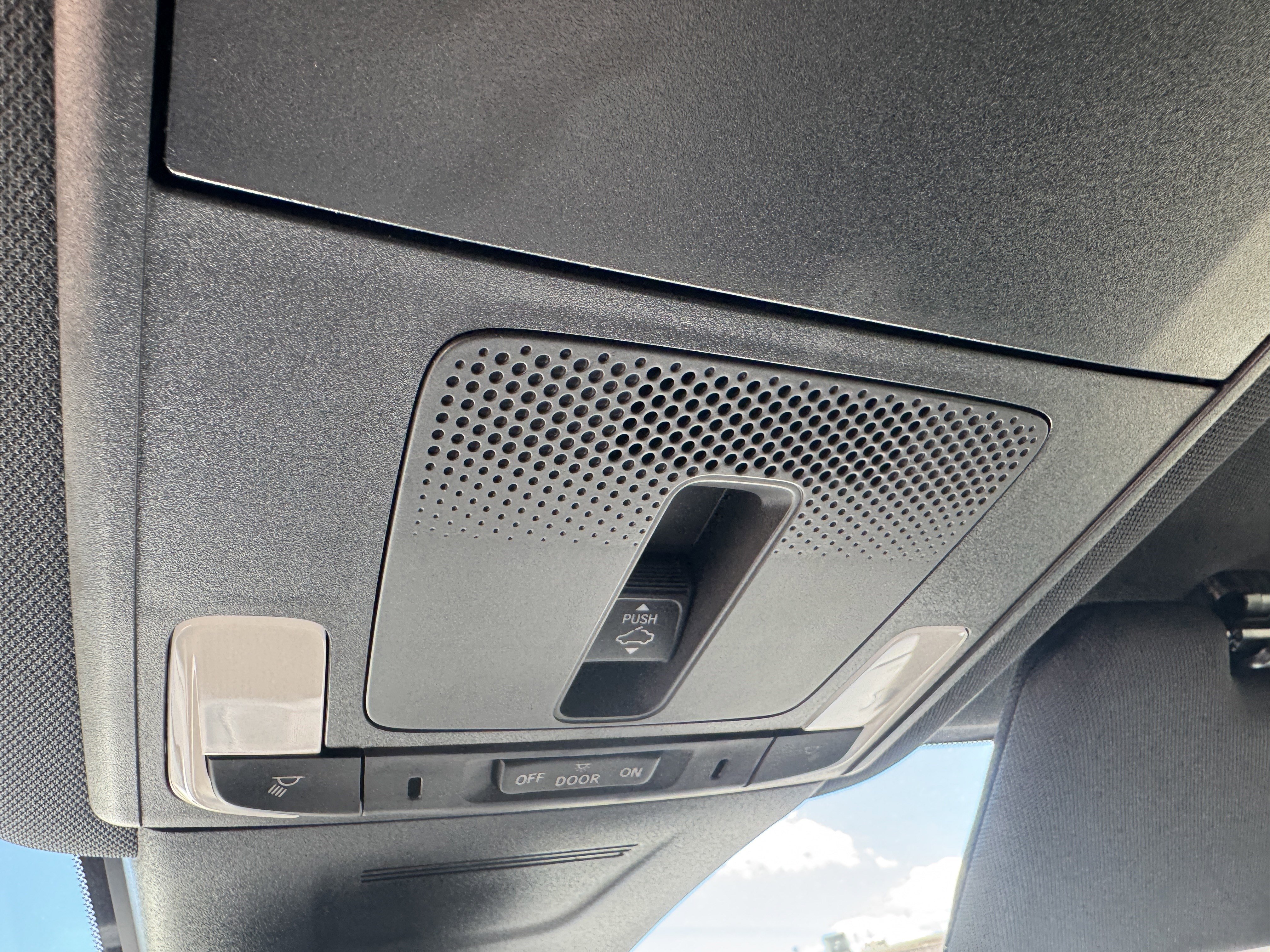 Used 2025 Honda CR-V Sport image 31