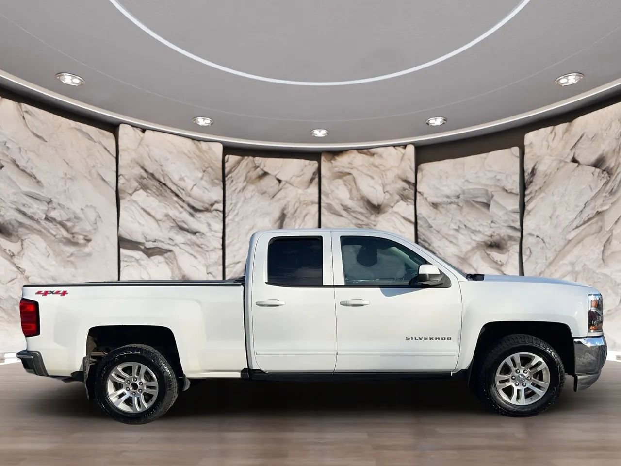 Used 2017 Chevrolet Silverado 1500 LT w/ All Star Edition image 9