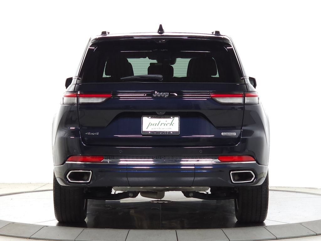 Used 2023 Jeep Grand Cherokee Overland w/ Luxury Tech Group IV AWD/4WD image 4
