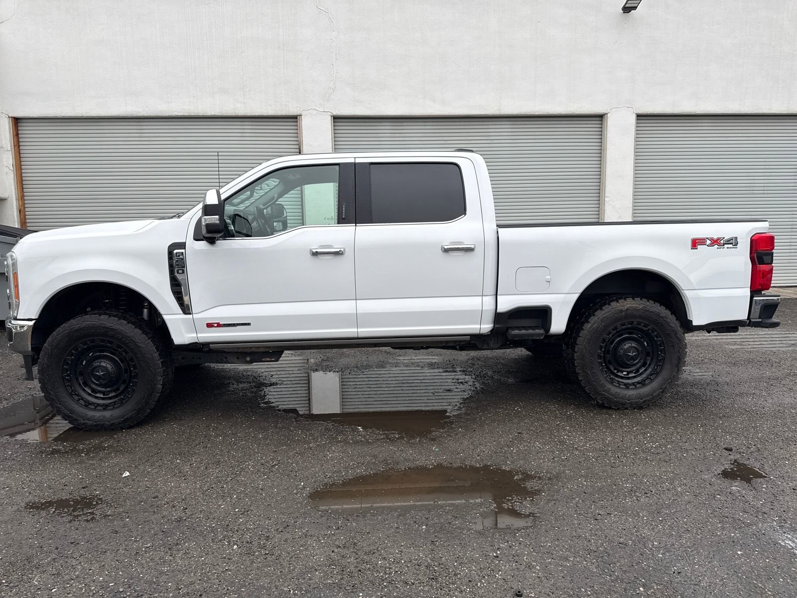 Certified 2023 Ford F250 Lariat w/ Lariat Ultimate Package image 2