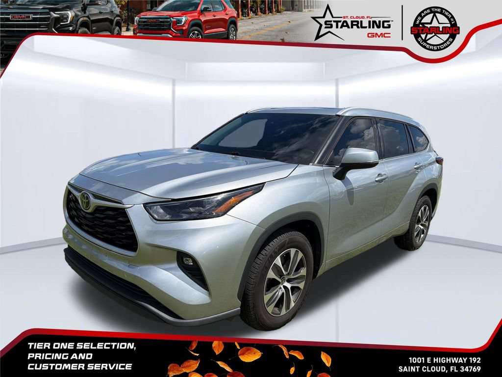 Used 2022 Toyota Highlander XLE