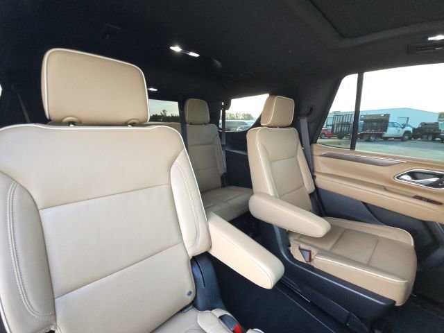 Used 2023 Chevrolet Tahoe Premier w/ Advanced Technology Package RWD image 18