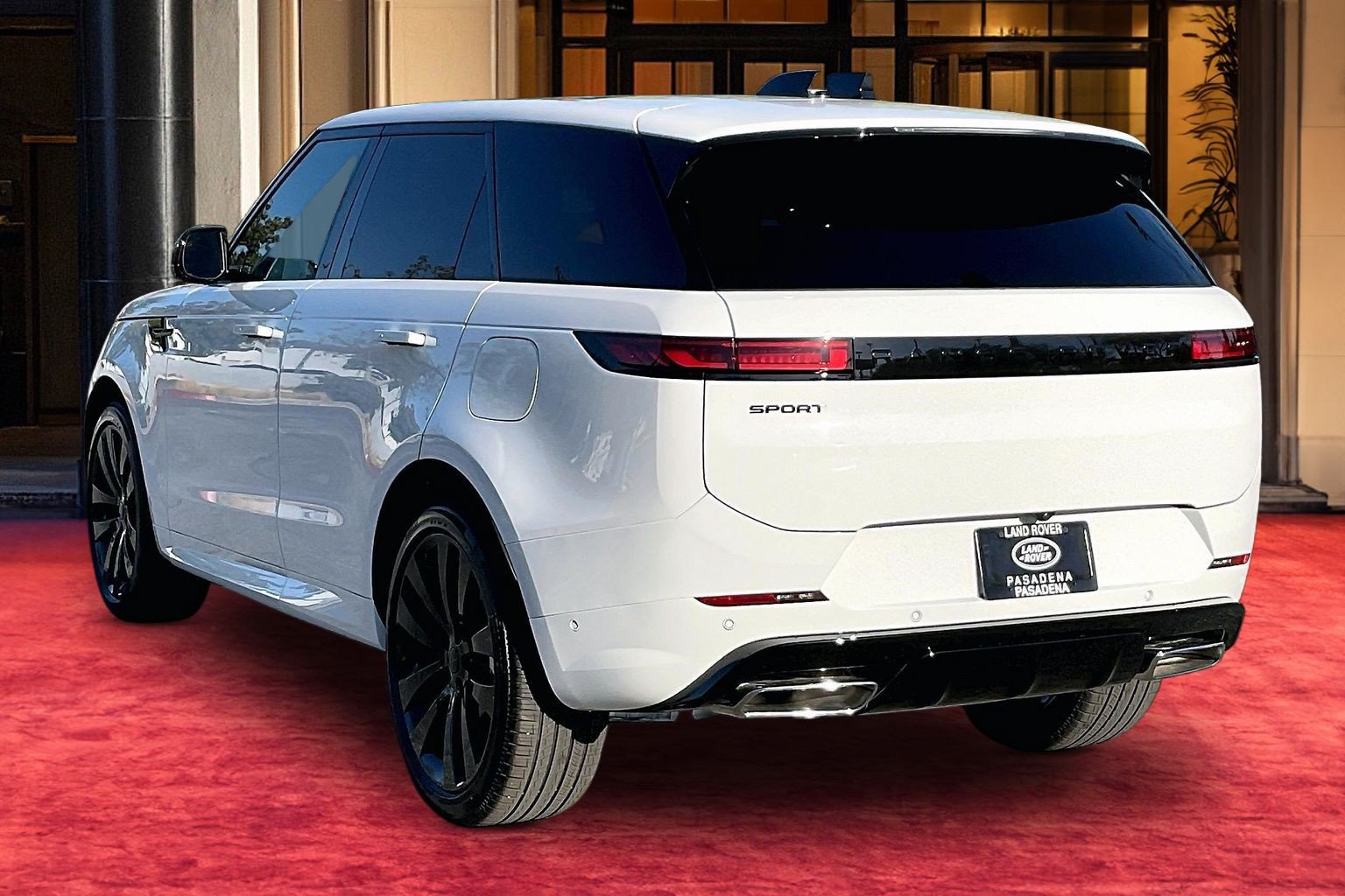 New 2026 Land Rover Range Rover Sport Dynamic SE AWD/4WD image 4