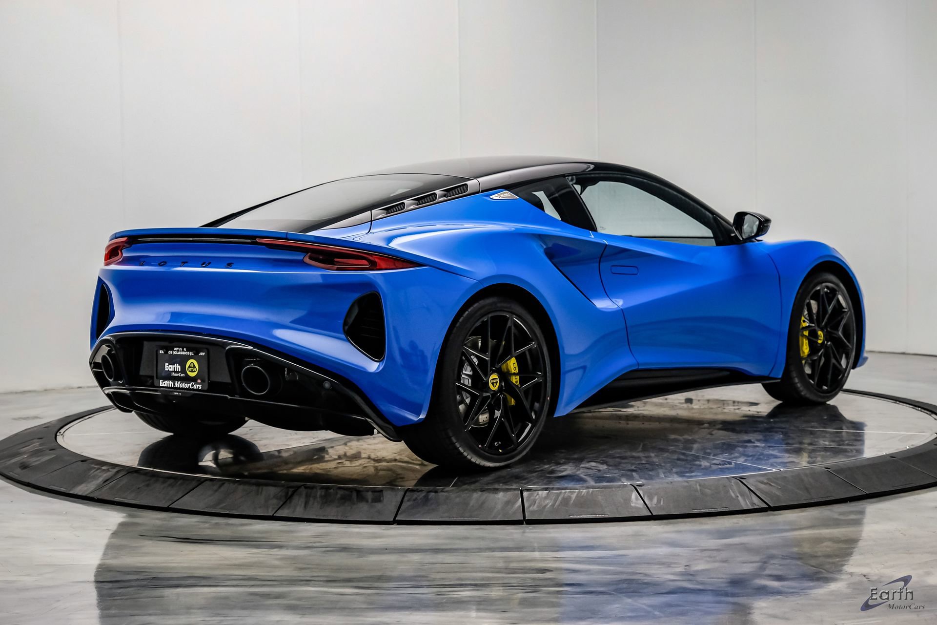 New 2026 Lotus Emira SE image 19